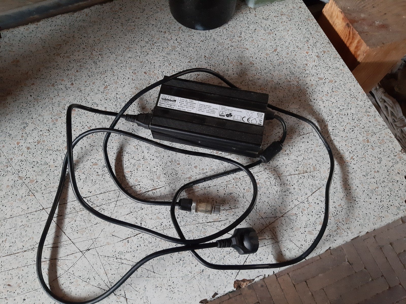 Scootmobiel oplader lader acculader, Ophalen of Verzenden, Gebruikt