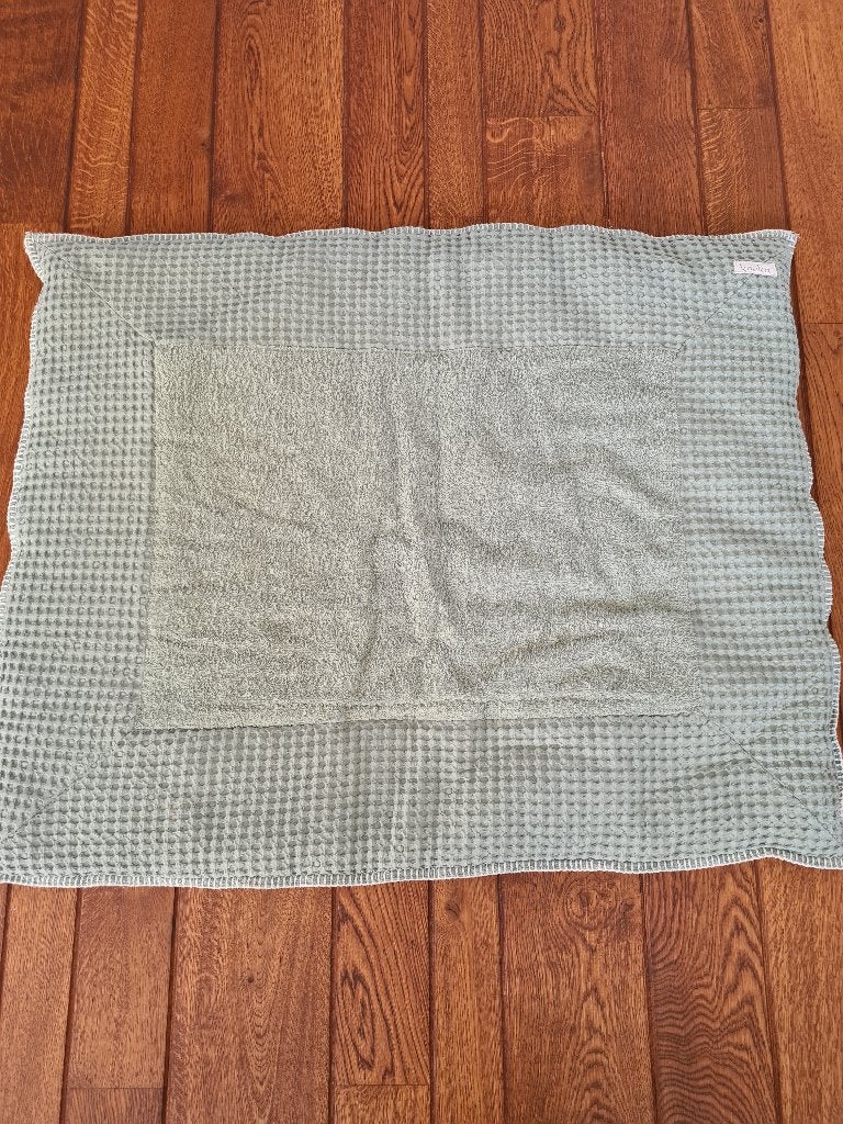 Koeka boxkleed groen/grijs 80 x 100, Kinderen en Baby's, Boxen, Ophalen of Verzenden, Zo goed als nieuw, Vierkant, Boxkleed