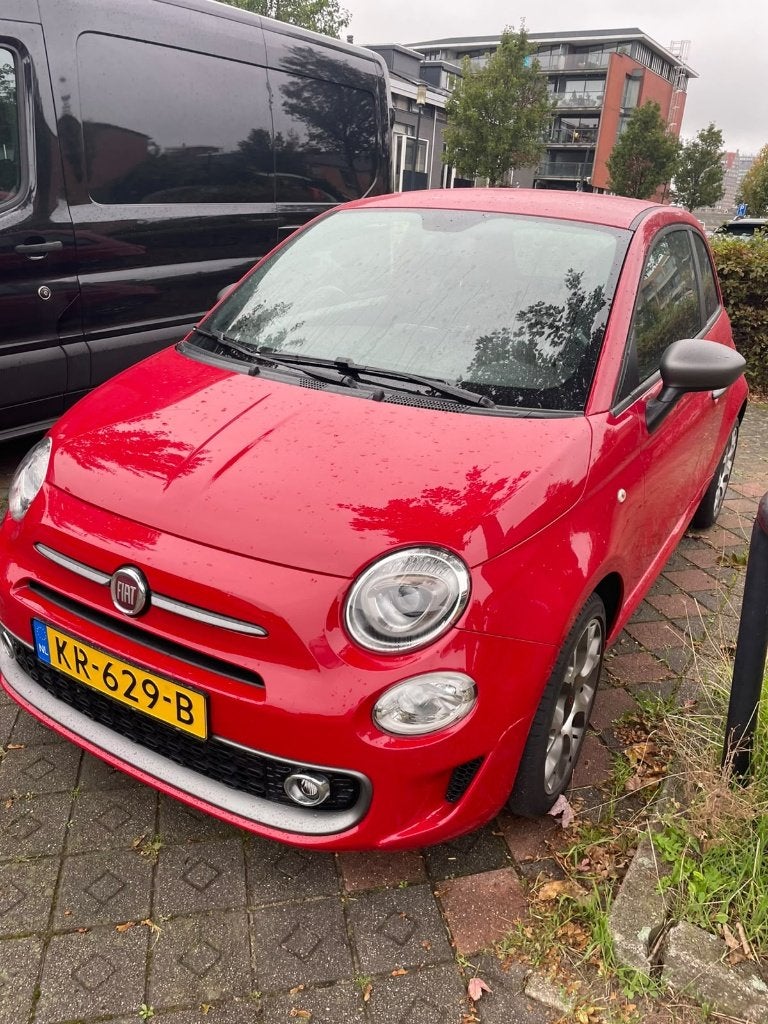 Fiat 500 Twinair Turbo Sport 80pk 2016 Rood, Auto's, Voorwielaandrijving, Dealer onderhouden, Leder en Stof, 905 kg