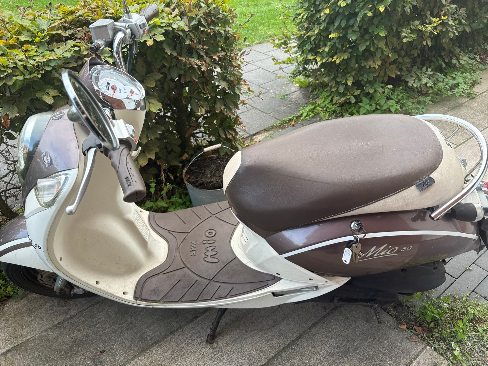 Foto 3 van SYM Mio 50 - Loopt niet, motorprobleem