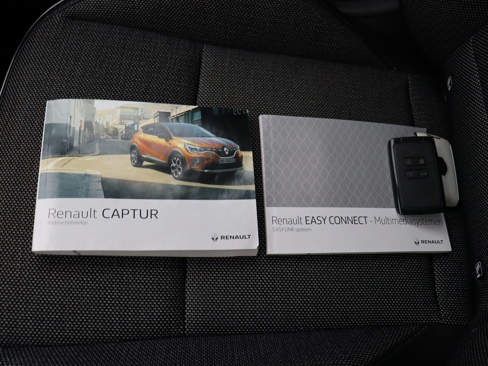 Foto 38 van Renault Captur TCe 100pk Intens | Climate Control | Bose aud