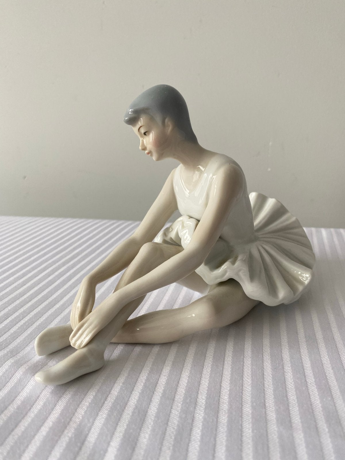 Porseleinen ballerina beeldje - Elegant en tijdloos, Verzamelen, Ophalen of Verzenden, Zo goed als nieuw, Mens