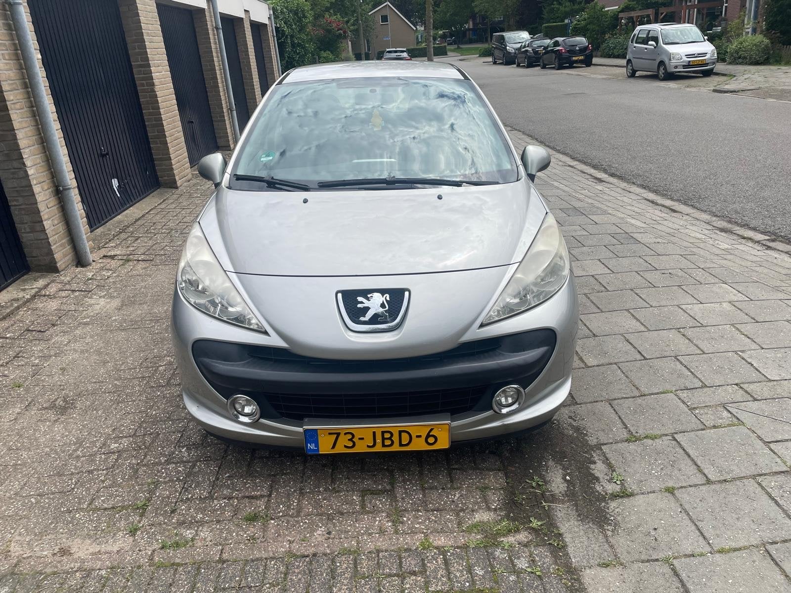 Peugeot 207 1.4 VTI 16V 5DRS 2009 Grijs, Auto's, Voorwielaandrijving, 1153 kg, Origineel Nederlands, Handgeschakeld