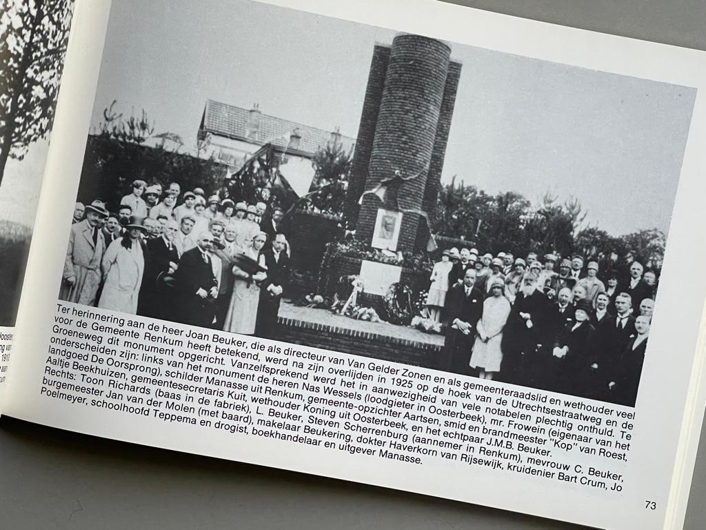 Fotoboek van de dorpen Renkum en Heelsum, Ophalen of Verzenden, 20e eeuw of later, Zo goed als nieuw