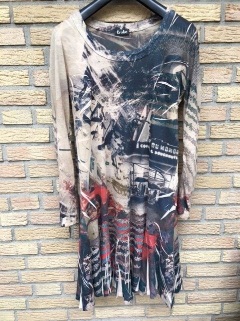 EROKE jurk IT48 / NL42 / 40 - 42 zandkleur in all over print, Verzenden, Beige, Maat 42/44 (L), Nieuw