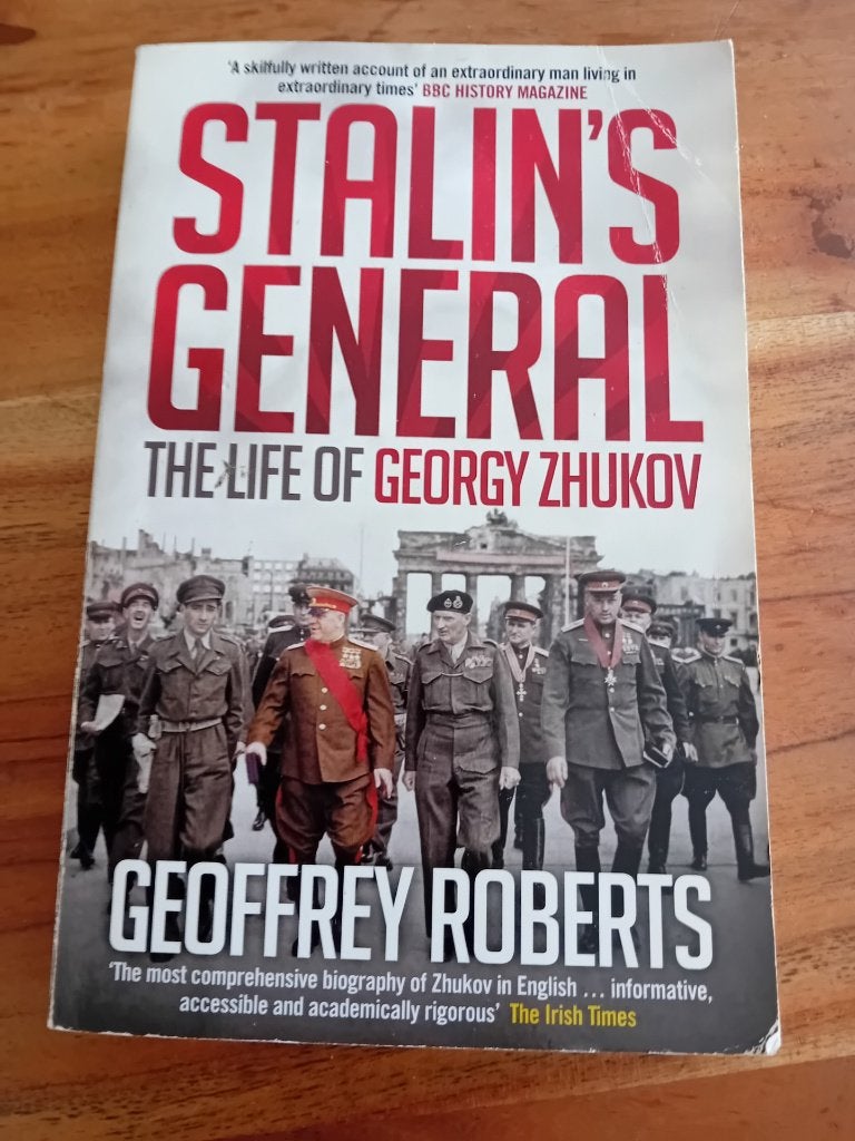 Stalin's General, Geoffrey Roberts, Ophalen of Verzenden, Landmacht, Tweede Wereldoorlog