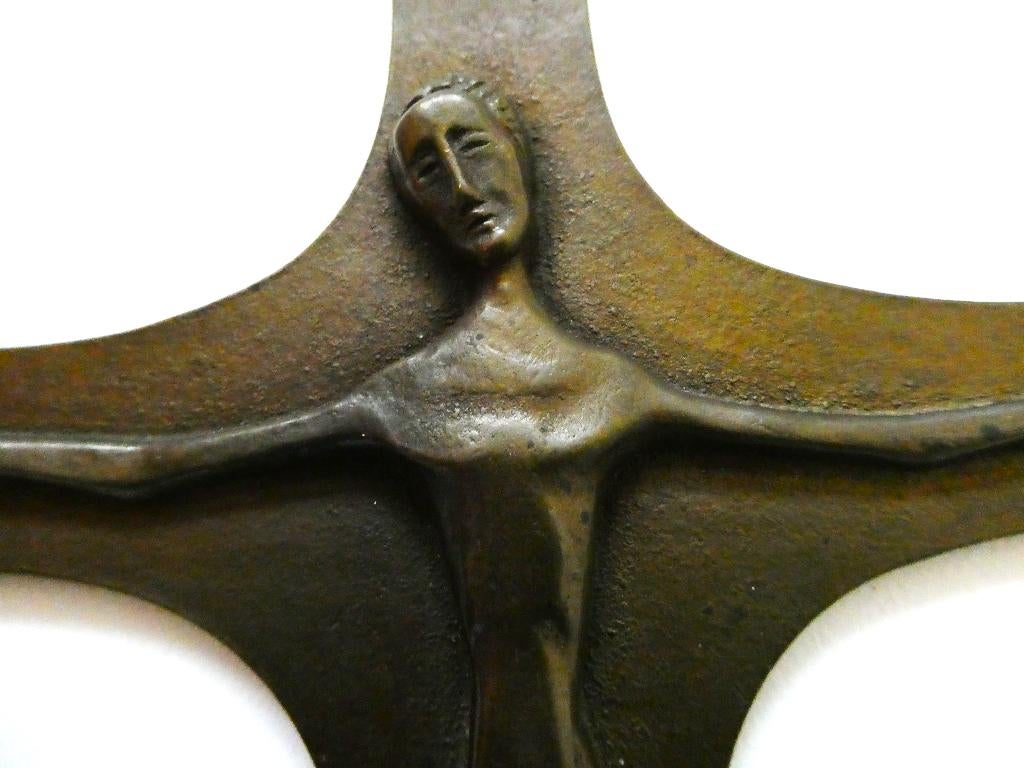 Gestileerd bronzen kruisbeeld met corpus Jezus Christus, Antiek en Kunst, Ophalen of Verzenden