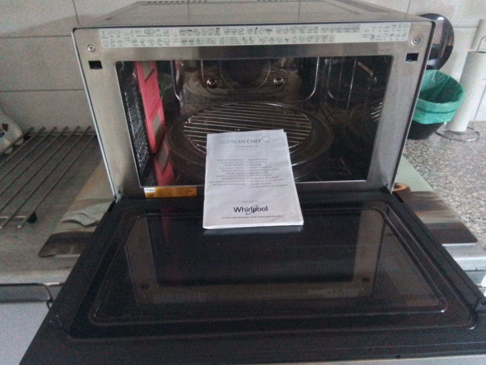 Vrijstaande Combimagnetron MWSC 9133 - 48x51x37 cm, Ophalen, Combimagnetron, Zo goed als nieuw, Draaiplateau