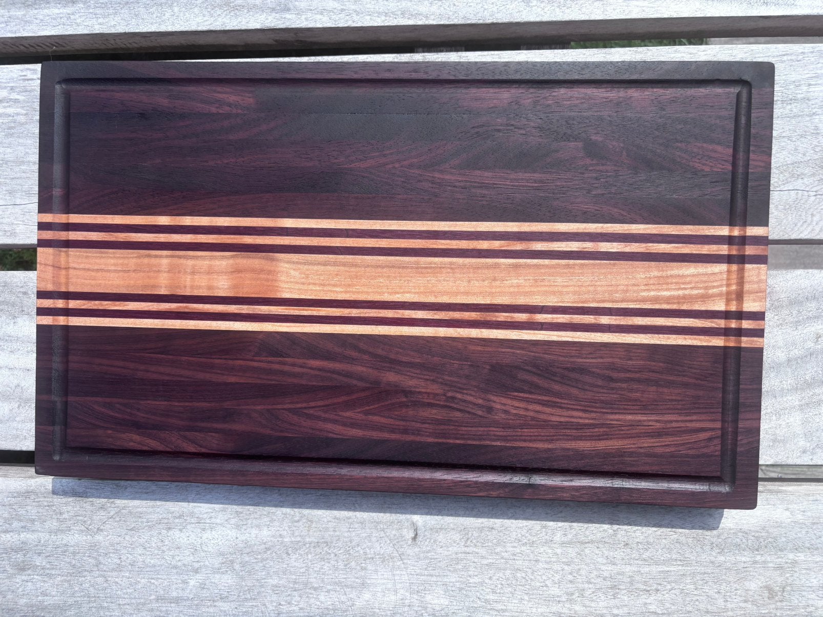 Handgemaakte edgegrain snijplank walnoot•esdoorn•purpleheart, Ophalen of Verzenden, Nieuw