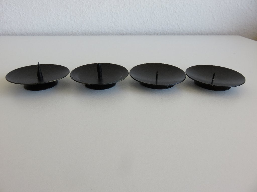 4 zwarte metalen kaarsenhouders met pin, kaarsonderzetters, Zwart, Ophalen of Verzenden, Zo goed als nieuw, Metaal