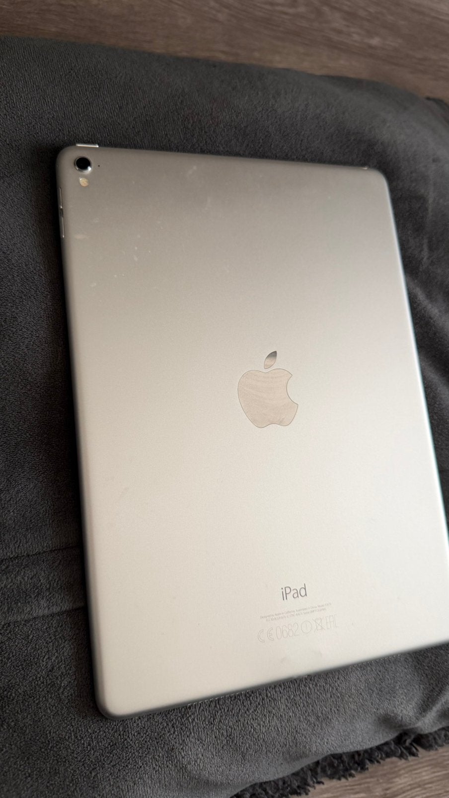 ipad pro 9.6, 10 inch, 32 GB, Ophalen of Verzenden, Zo goed als nieuw