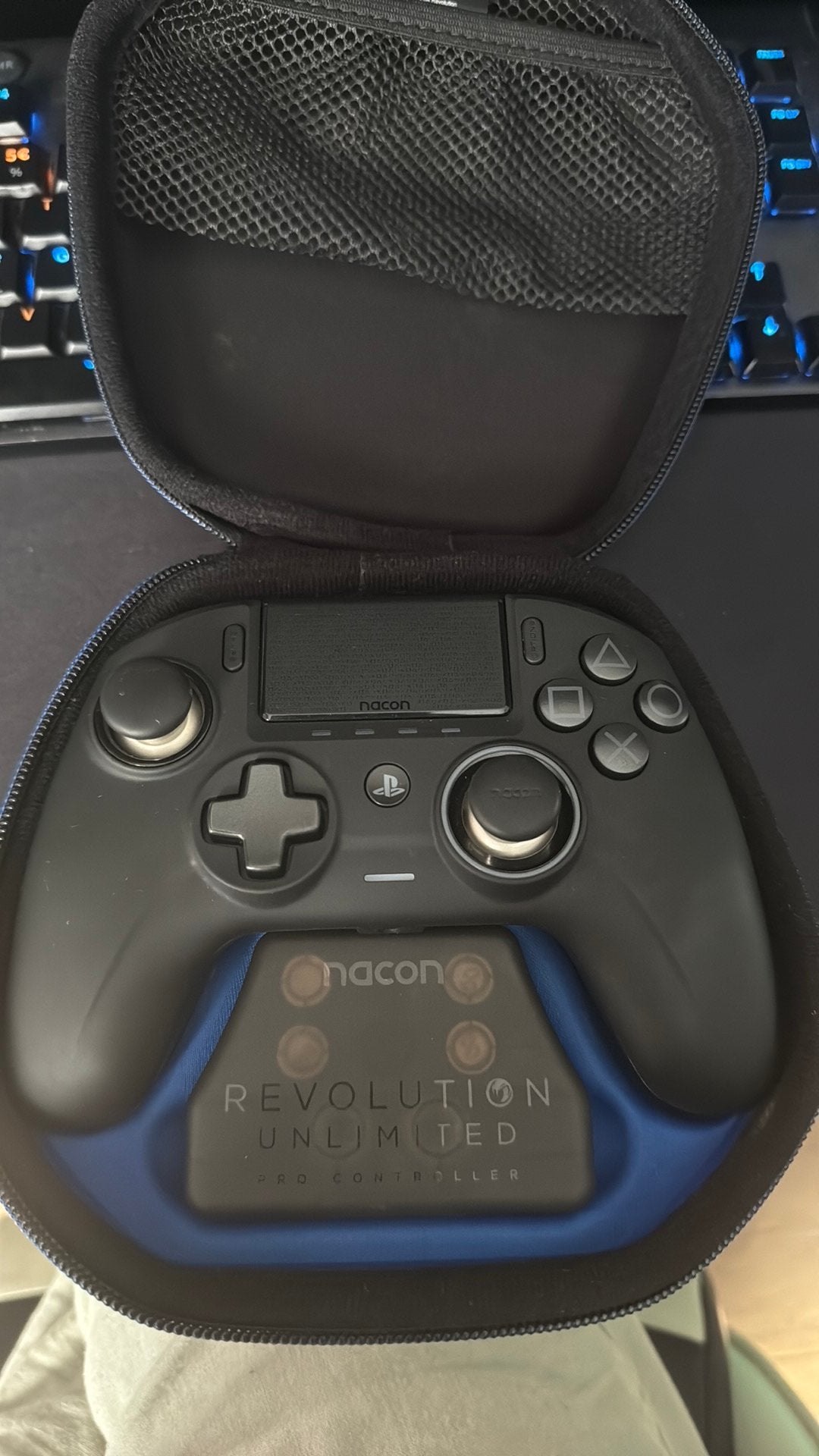 Nacon Revolution Unlimited Pro Controller, Spelcomputers en Games, Spelcomputers | Sony PlayStation Consoles | Accessoires, Verzenden