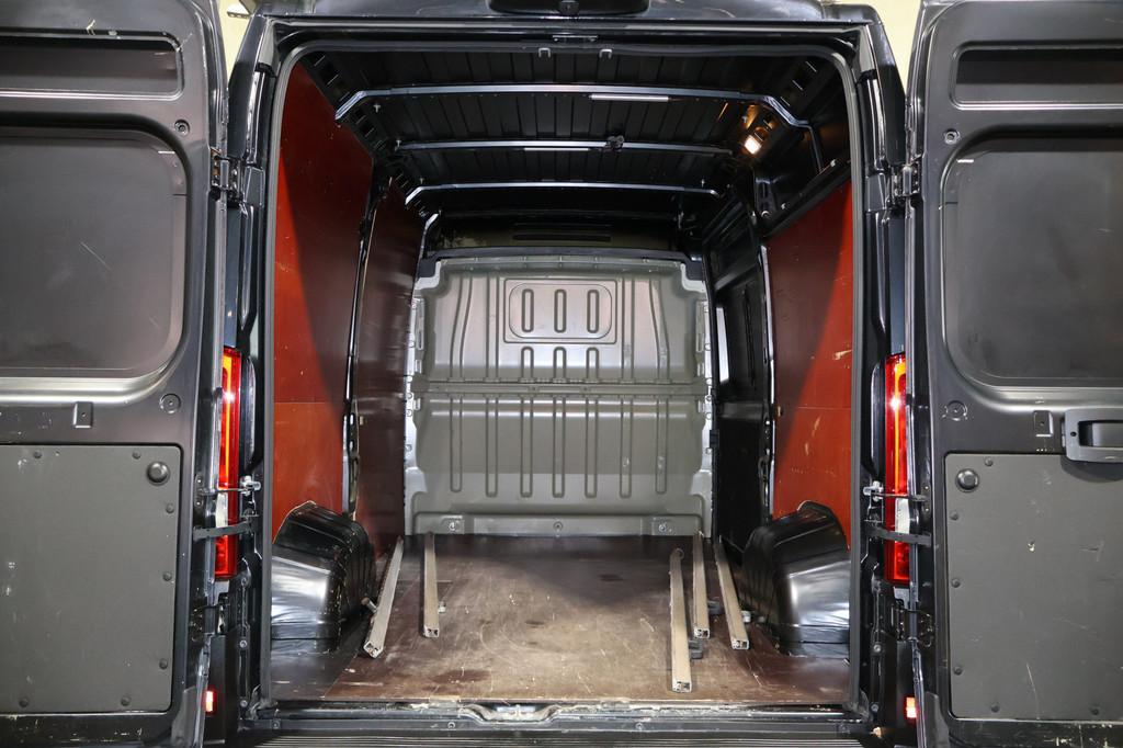Peugeot Boxer 2.2 BlueHDi 180pk Automaat Glasresteel, Adaptive Cruise Control, Stof, Gebruikt, Euro 6