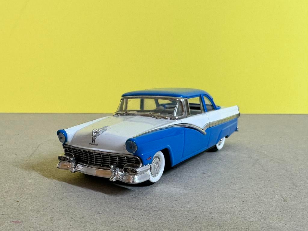 Dinky - Matchbox DYG12-M Ford Fairlane 1946, Ophalen of Verzenden, Zo goed als nieuw, Auto, Dinky Toys