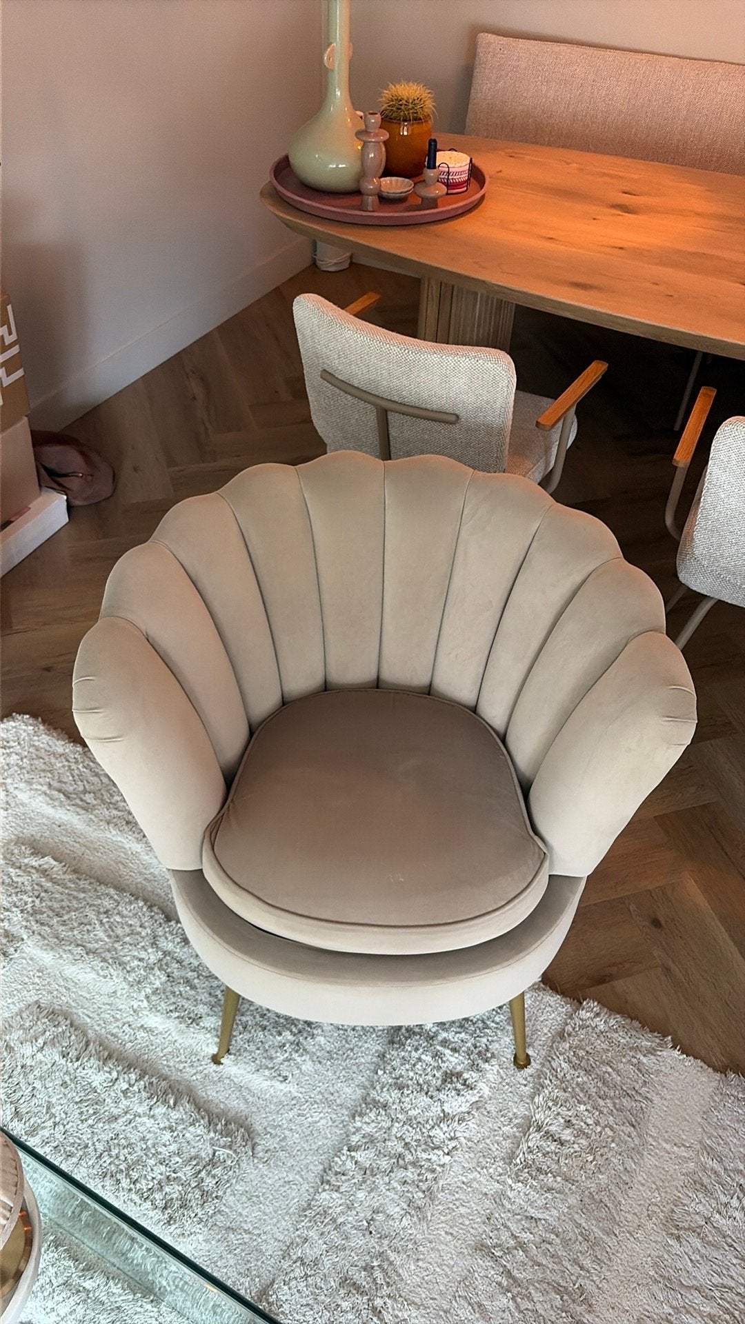 Velvet schelp fauteuil, Huis en Inrichting, Ophalen, Overige materialen, 75 tot 100 cm, Zo goed als nieuw