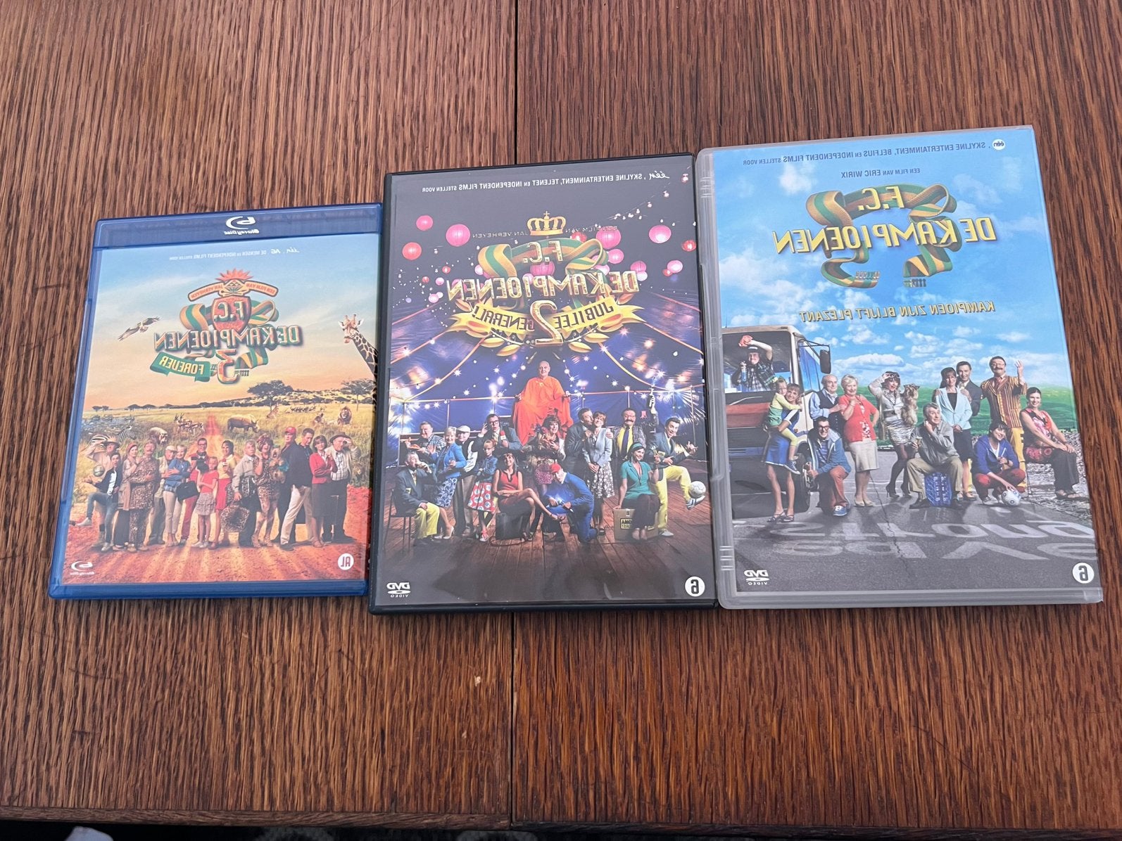FC De Kampioenen 3 Speelfilms 2dvd +Blue-Ray Nieuwstaat, Alle leeftijden, Ophalen of Verzenden, Zo goed als nieuw, Actiekomedie