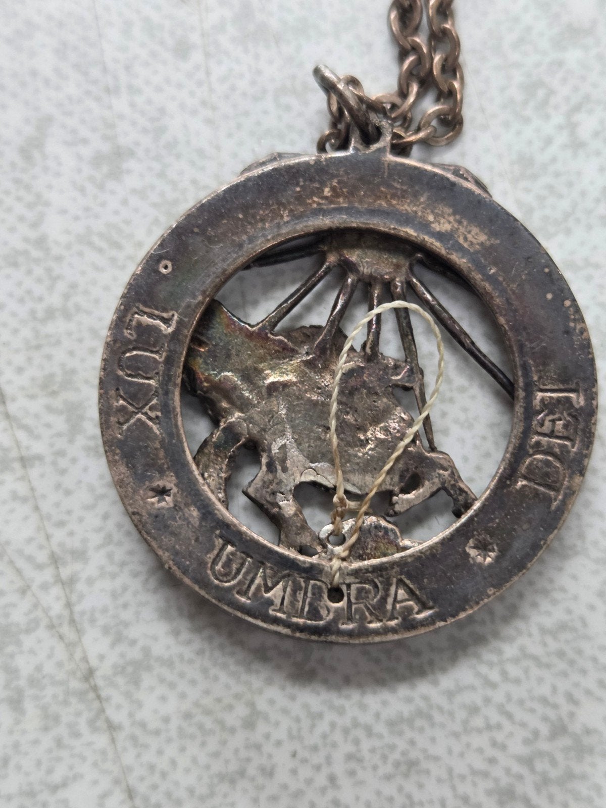 Vintage Zilverkleurige Ketting met Pegasus Hanger, Ophalen of Verzenden, Gebruikt, Zilver, Zilver