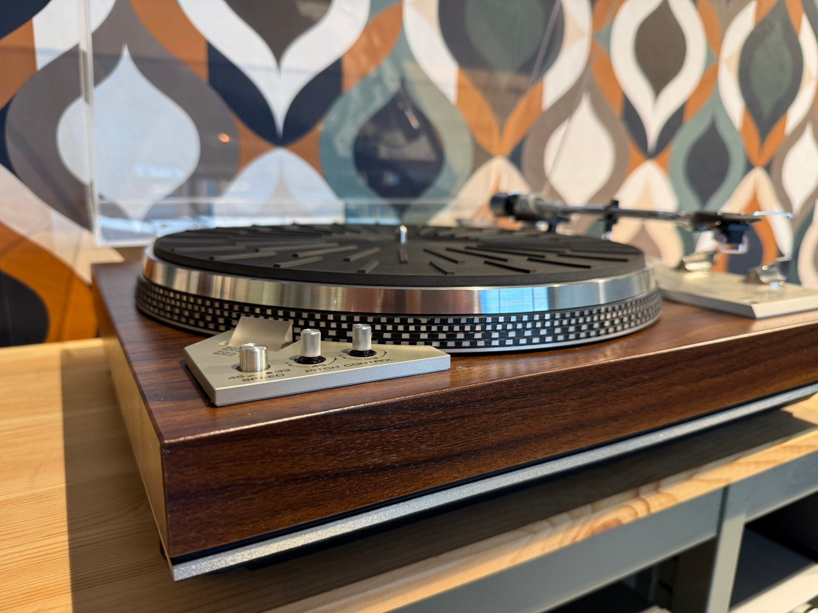 Akai AP-206C, gereviseerd, nieuwstaat, 1 jaar garantie, Ophalen, Pitch-regelaar, Zo goed als nieuw, Platenspeler