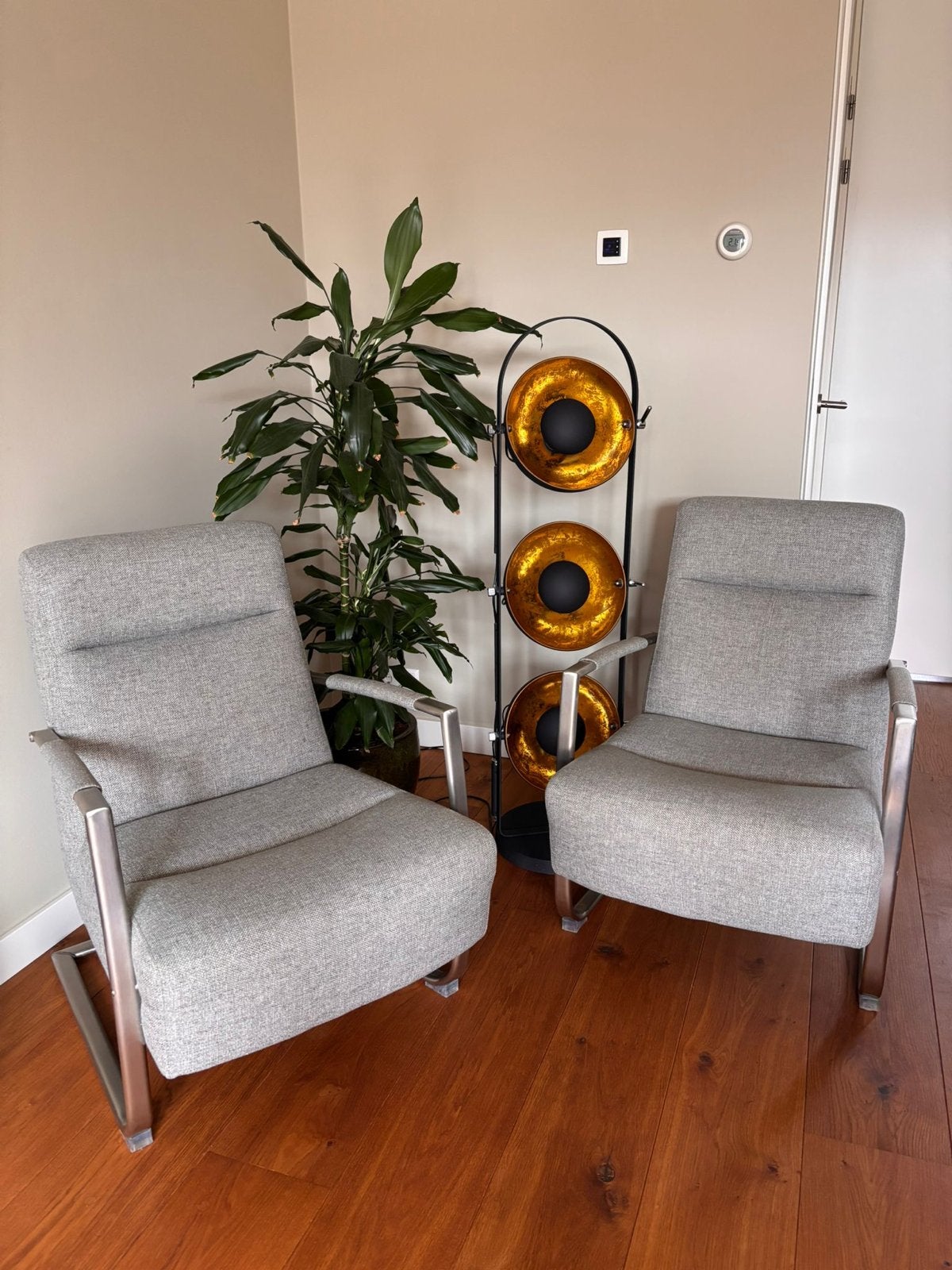 Henders en Hazel twee grijze stoelen fauteuils, Ophalen, Gebruikt, Twee, Metaal