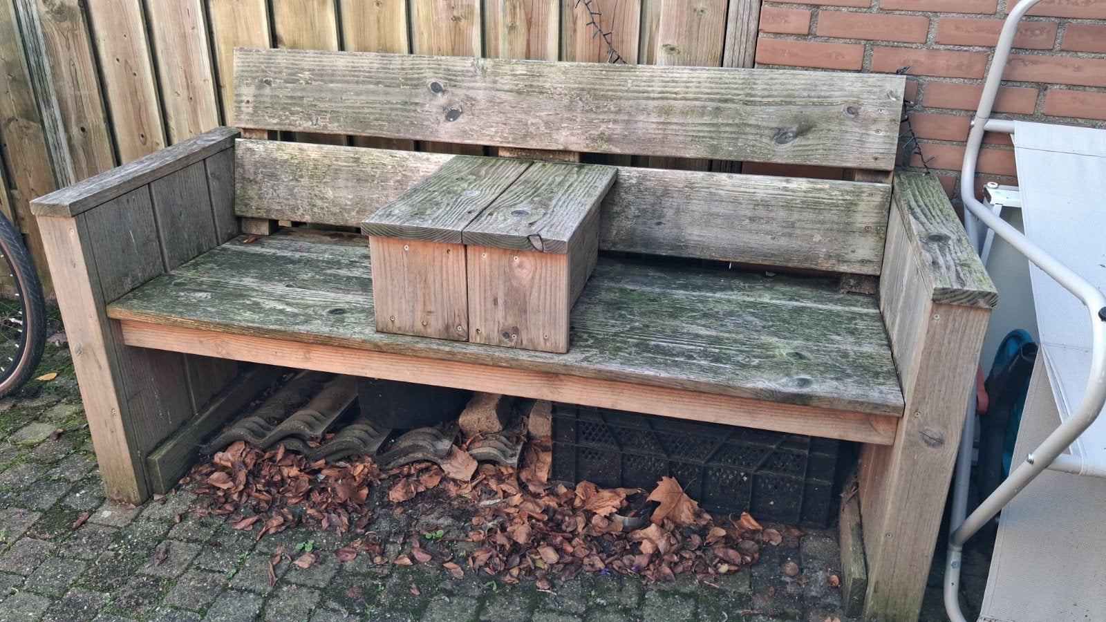 Robuuste houten tuinbank met middenconsole, Ophalen, Gebruikt, Hout