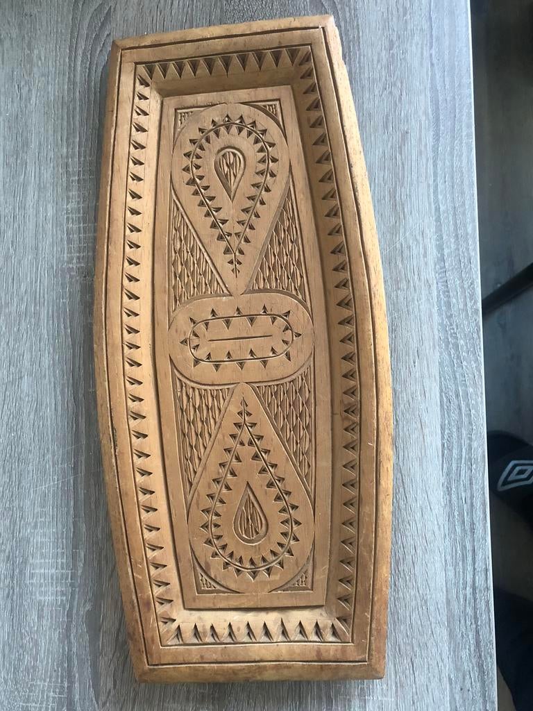 Houtsnijwerk uit Suriname, Antiek en Kunst, Overige onderwerpen, Handgemaakt, Hout, Bruin