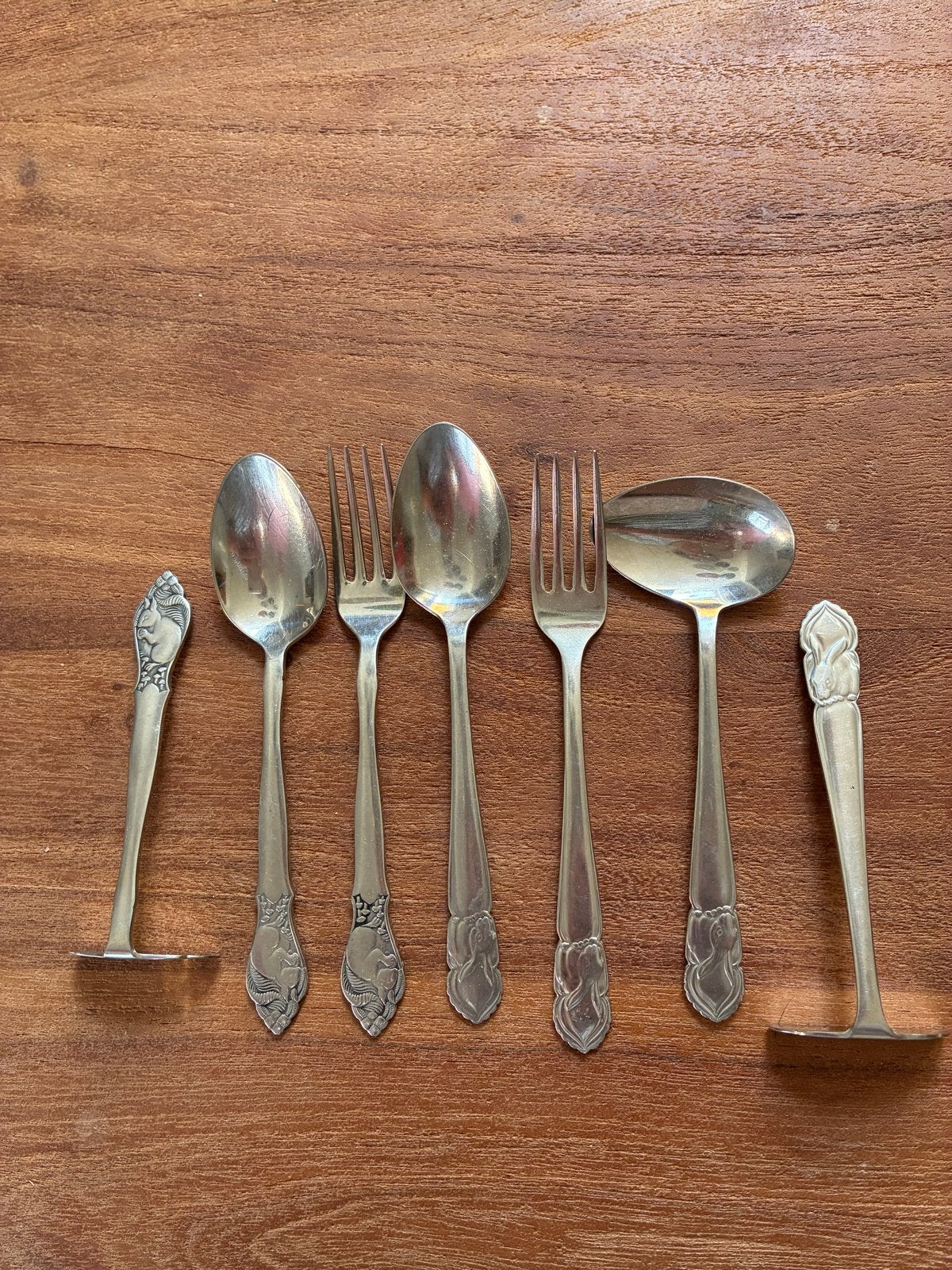 Vintage Bestekset - 7-delig met decoratieve handvatten, Antiek en Kunst, Ophalen