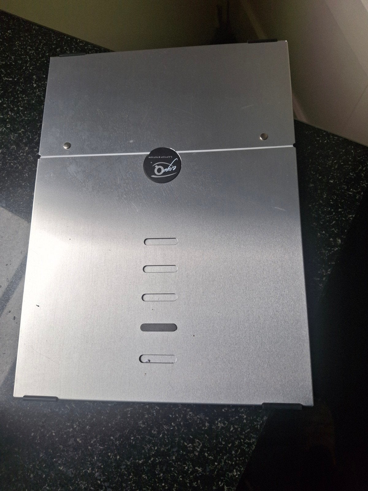 Bakker Elkhuizen laptopstandaard Ergo T340., Computers en Software, Laptopstandaarden, Ophalen of Verzenden