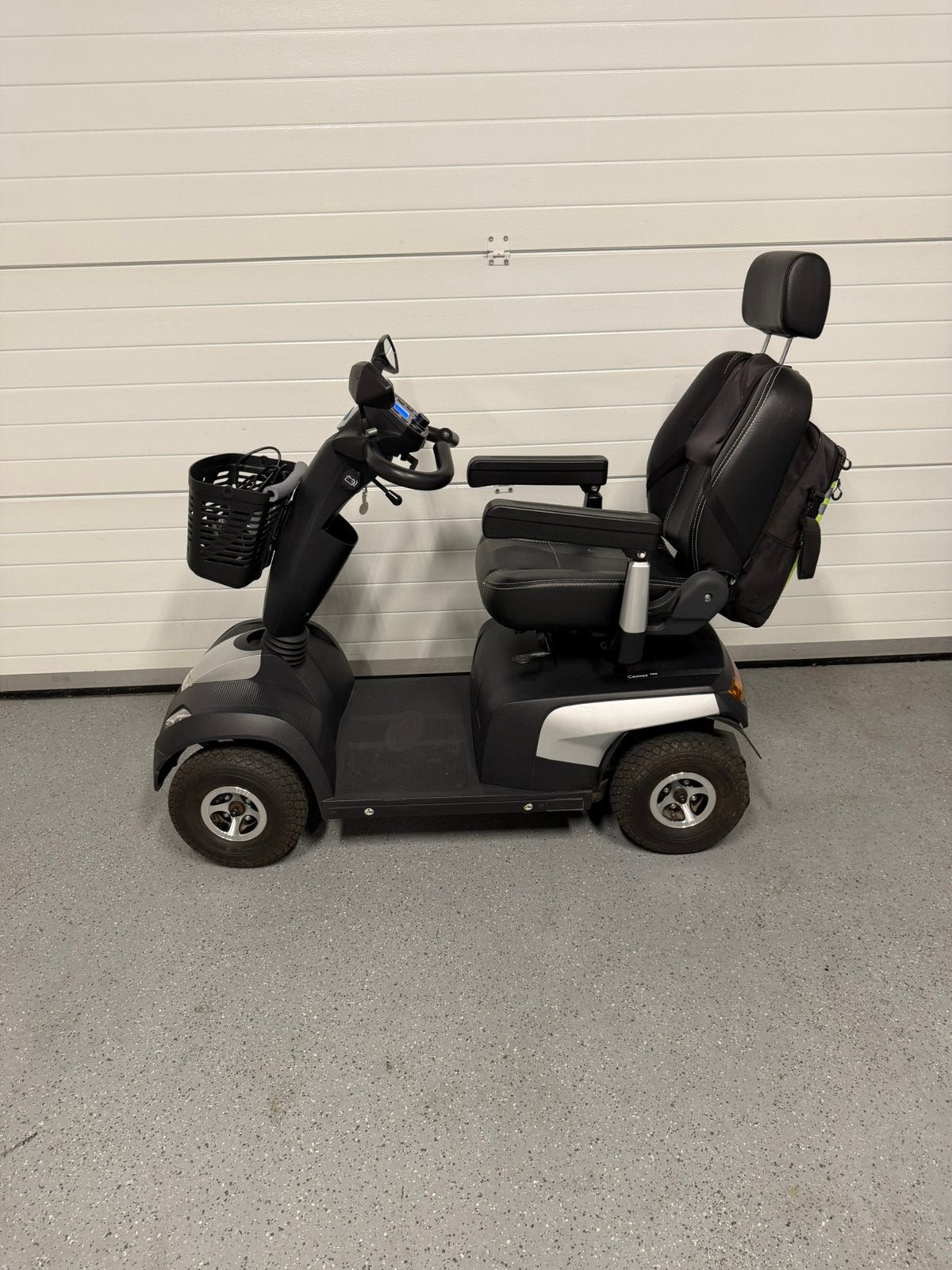 Invacare comet pro | Garantie, Ophalen, Invacare, Zo goed als nieuw, 16 km/u of meer