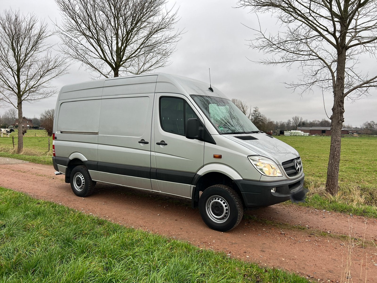 GEZOCHT: Mercedes Sprinter 4x4 bestelwage, Ophalen of Verzenden