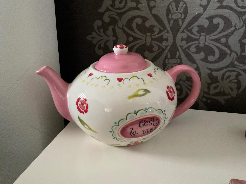 Theepot C'est La Vie Jet by ter Steege World of Jet, Huis en Inrichting, Overige typen, Ophalen of Verzenden, Zo goed als nieuw