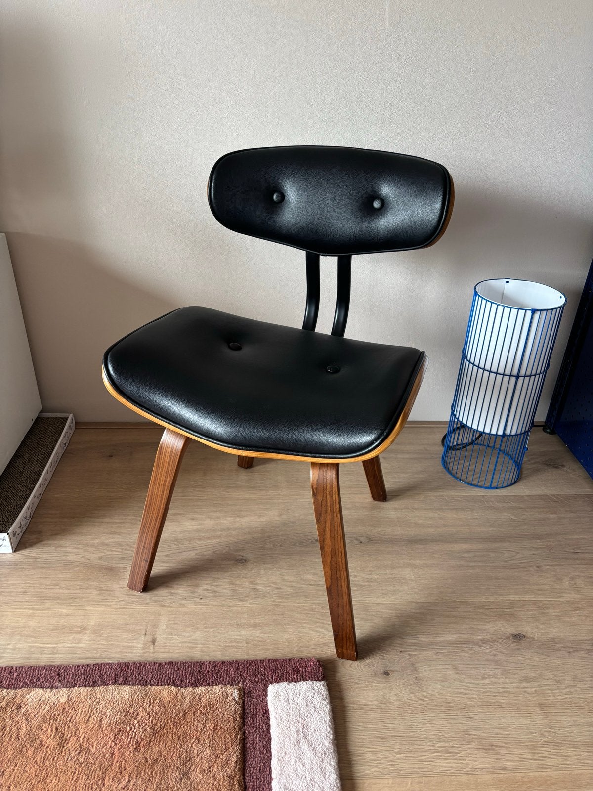 Dutchbone Blackwood Eetkamerstoel leer design, Ophalen, Zwart, Zo goed als nieuw, Eén