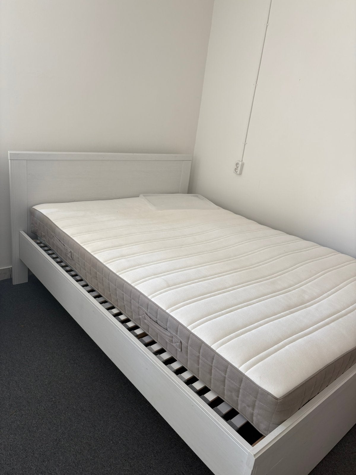 Bed ikea 140x200, Ophalen, Zo goed als nieuw, Twijfelaar, 140 cm