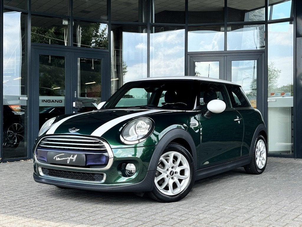 Mini COOPER 1.5 COOPER PEPPER - NAVI - 16 INCH, Auto's, Mini, Voorwielaandrijving, 136 pk, Gebruikt, Euro 6