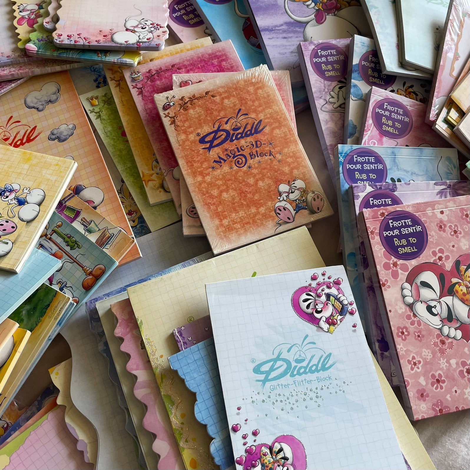 Pakket met veel zeldzame Diddl blaadjes en Diddl is back!, Ophalen, Zo goed als nieuw, Papier, Kaart of Schrift