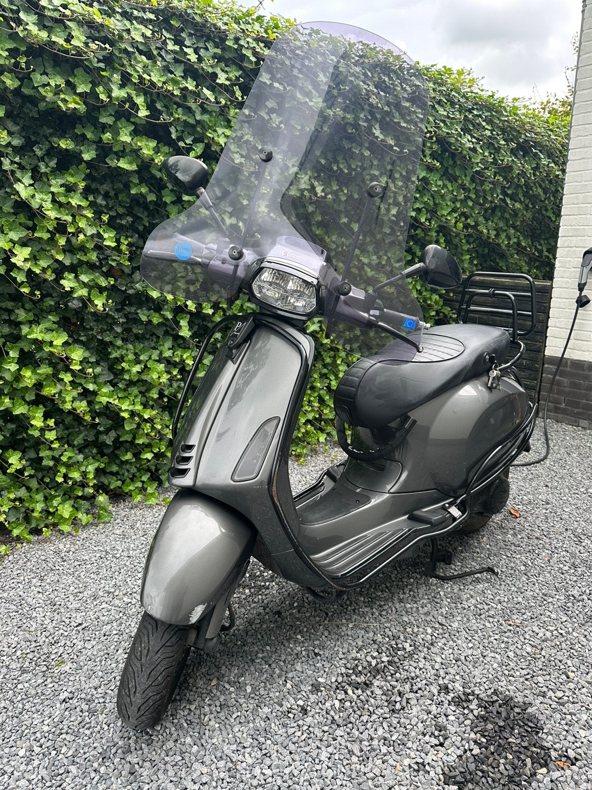 Vespa Sprint • Porsche Agaat Grijs •2019, Ophalen, Gebruikt, Overige modellen, Maximaal 45 km/u