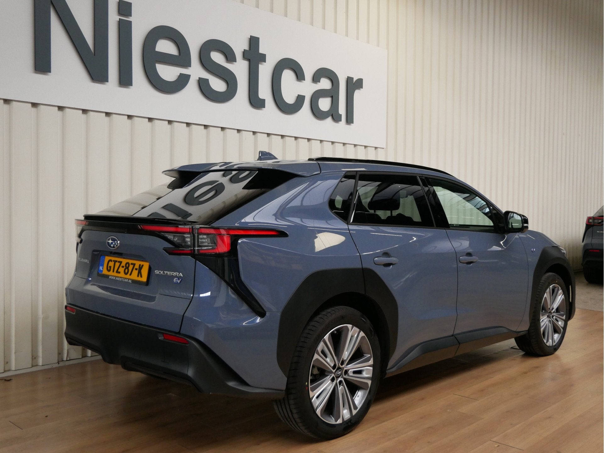 Subaru SOLTERRA Sky Package 71 kWh (bj 2025, automaat), Auto's, Automaat, Gebruikt, 71 kWh, Blauw