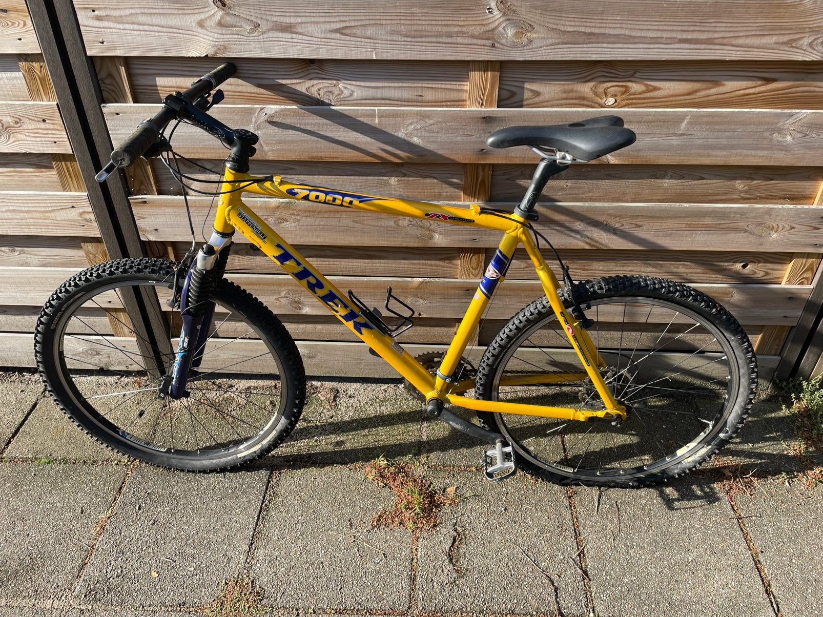 Trek 7000 mountainbike – opknapper, Fietsen en Brommers, Gebruikt, 26 inch, Velgrem, Meer dan 20 versnellingen