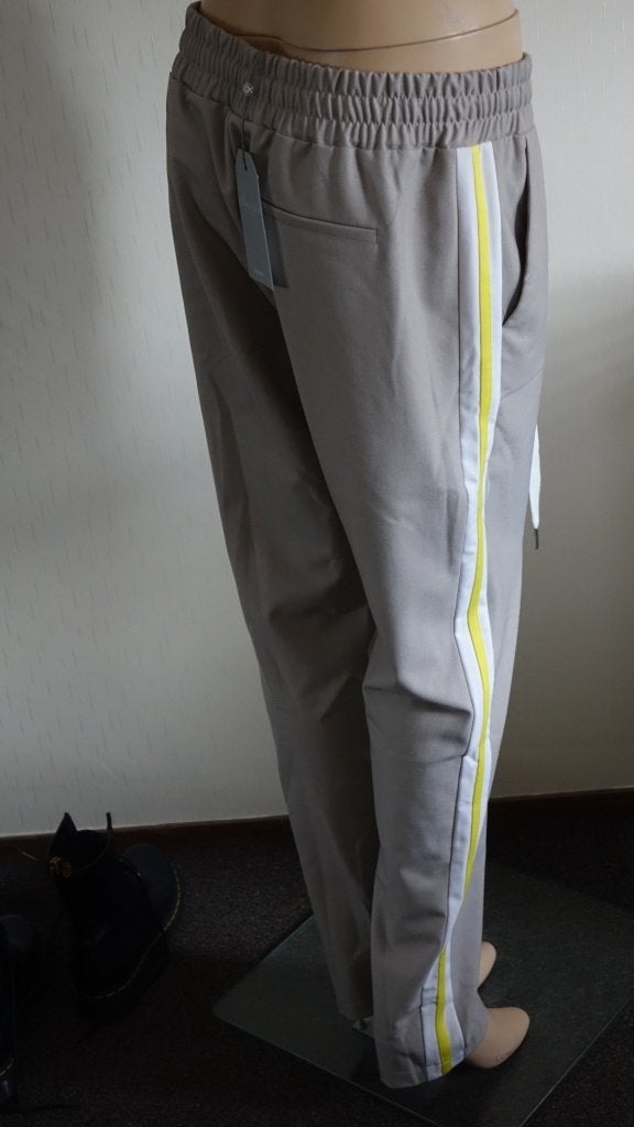 nieuwe ELVIRA broek grijs met geel, Maat 38/40 (M), Verzenden, Nieuw, Grijs