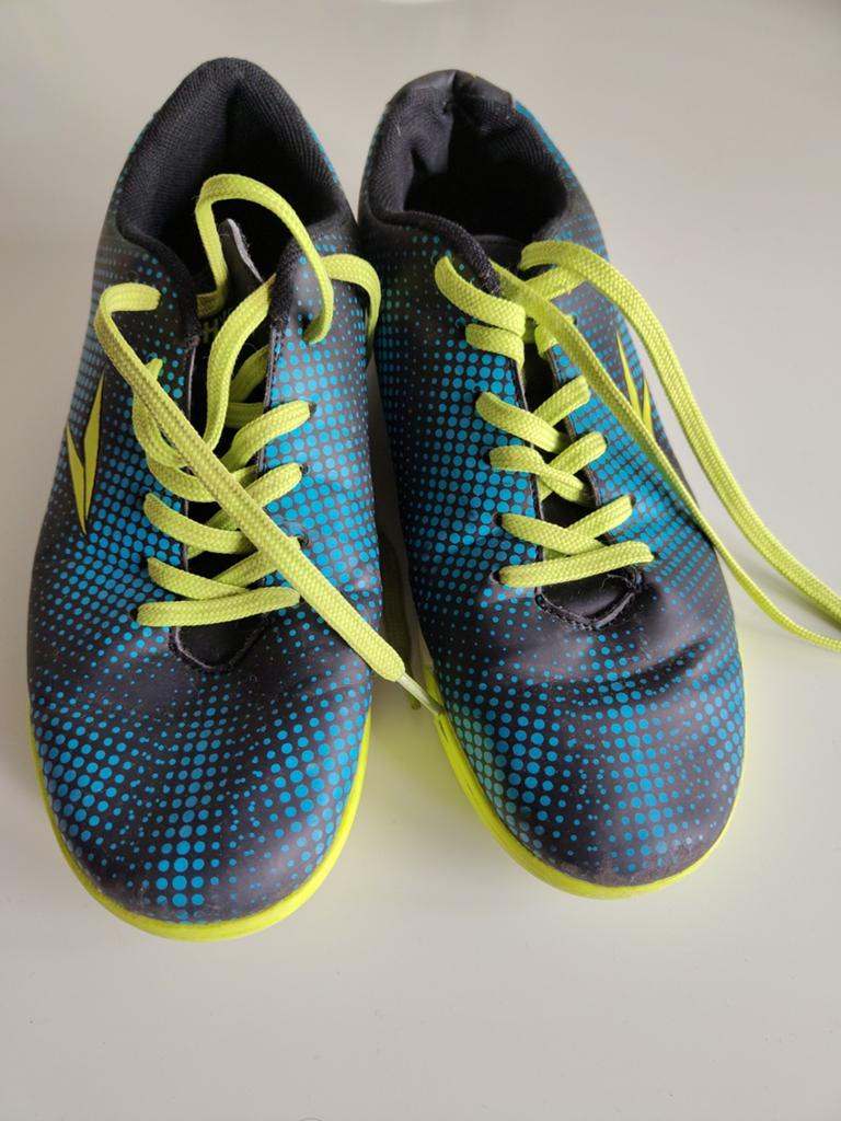 Sportschoenen maat 39, Maat XS of kleiner, Ophalen of Verzenden, Schoenen