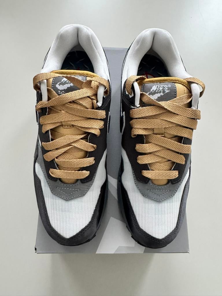 Nike Air Max 1 - SWOOSH Low Poly Big Head Mode, Ophalen of Verzenden, Nieuw, Overige kleuren