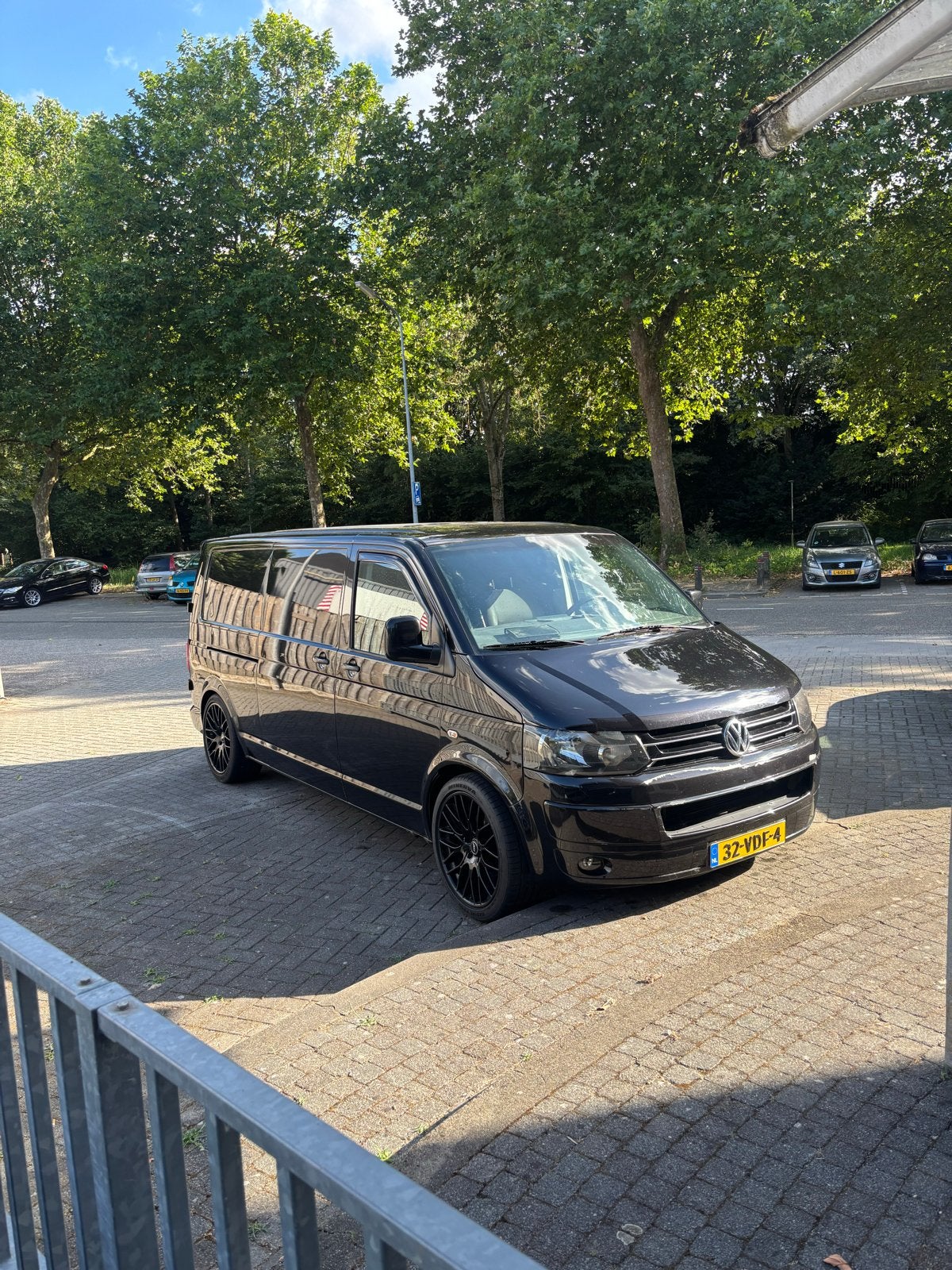 Volkswagen Transporter zwart 2.5 TDI 2007 dubbele deuren, Auto's, Voorwielaandrijving, Stof, Volkswagen, 2500 kg