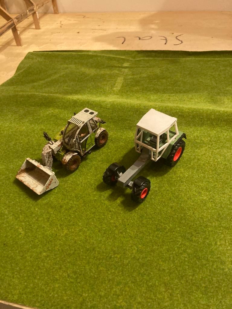 Siku trekker en verreiker, Hobby en Vrije tijd, Modelauto's | 1:32, Ophalen of Verzenden, Zo goed als nieuw, Tractor of Landbouw