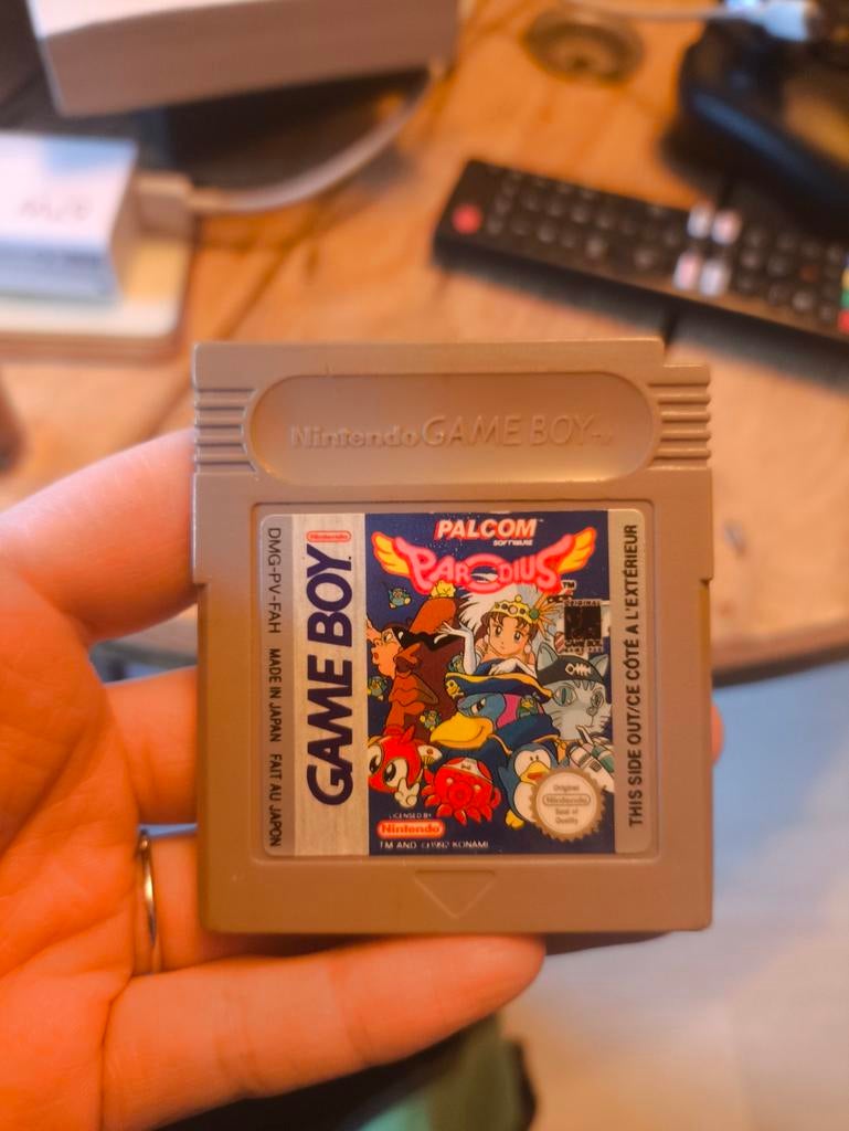 Parodius - Gameboy cartridge - Zeldzaam!, Spelcomputers en Games, Games | Nintendo Game Boy, Gebruikt, Shooter, 1 speler, Ophalen of Verzenden