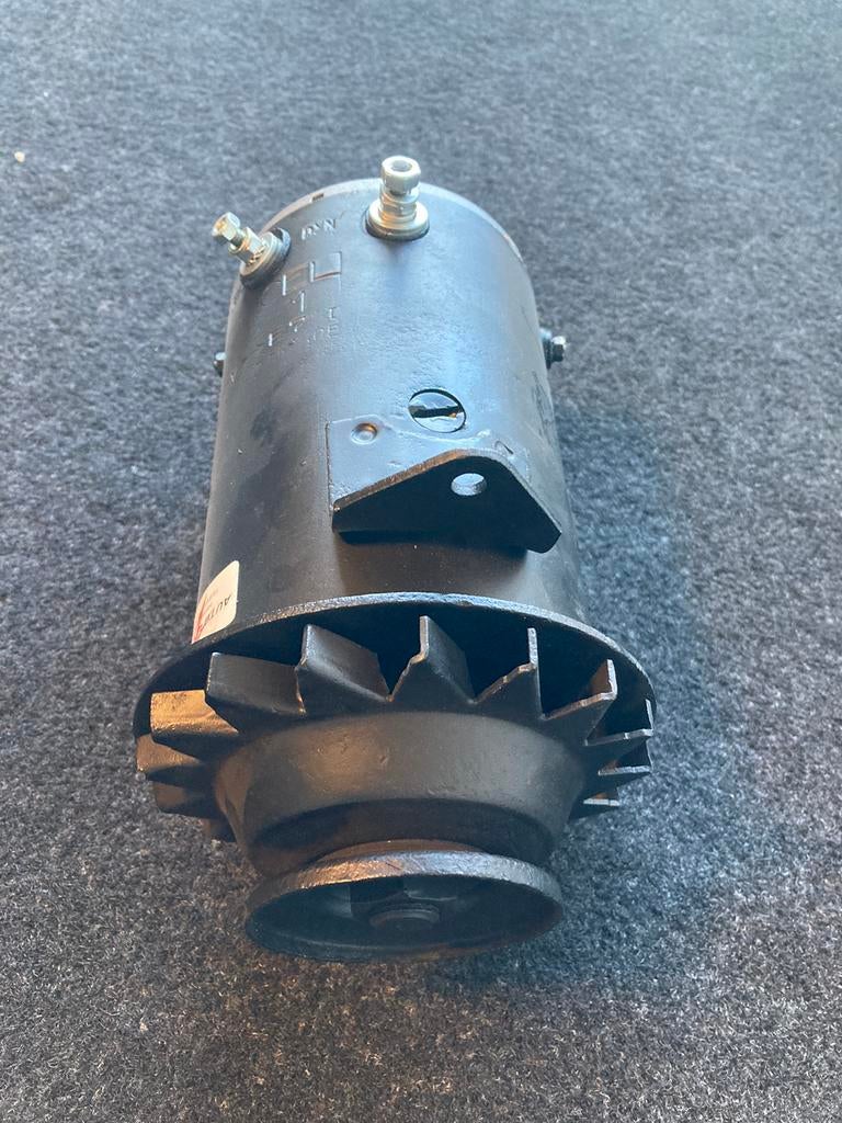 Oldtimer Dynamo Ducel 7251 6V Renault, Auto-onderdelen, Motor en Toebehoren, Renault, Gereviseerd