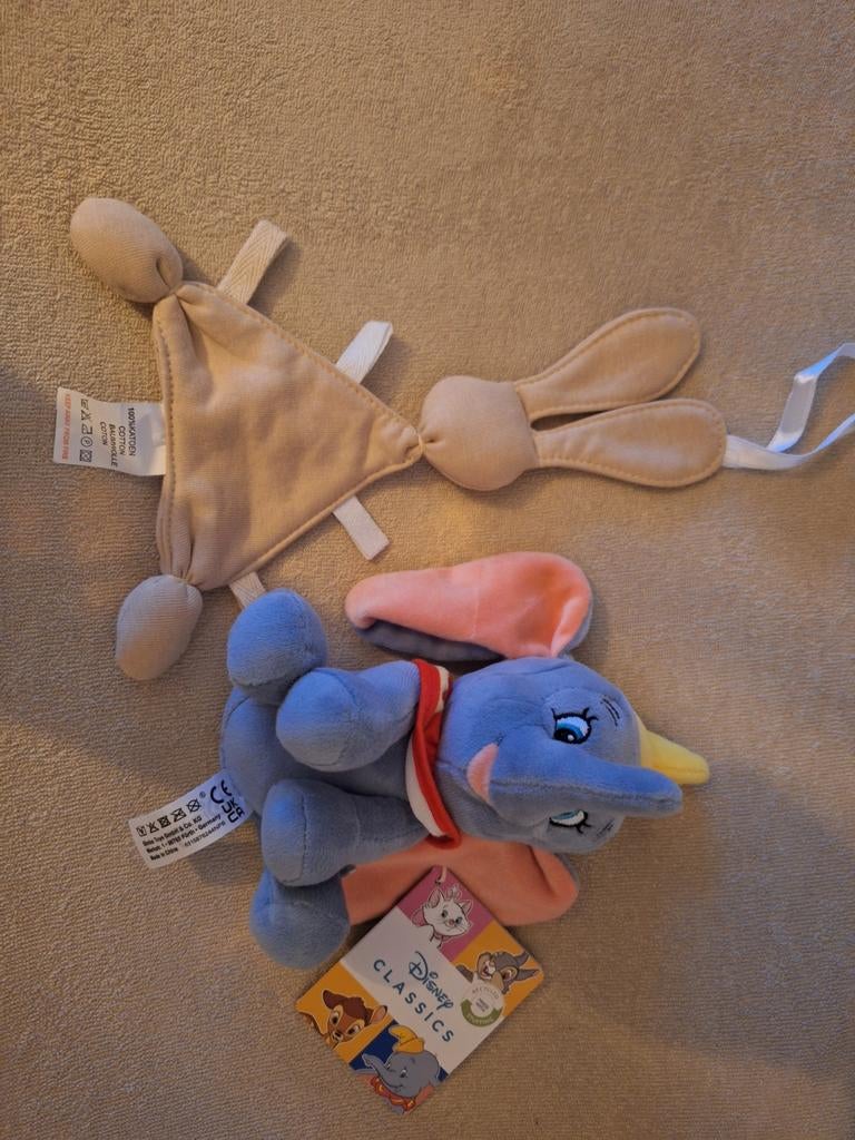 Disney knuffel en speendoekje, Kinderen en Baby's, Speelgoed | Knuffels en Pluche, Ophalen of Verzenden, Nieuw