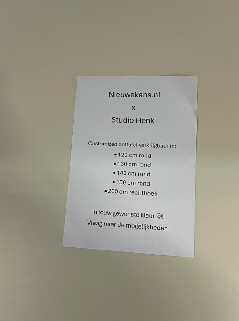 Nieuwekans x Studio Henk Custom eettafel 140 rond Hot pink, Nieuwekans.nl x Studio Henk, Rond, Nieuw, Ophalen of Verzenden