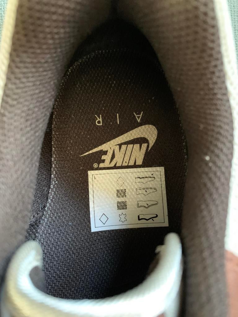 Nike, Bruin, Nieuw, Ophalen of Verzenden, Veterschoenen