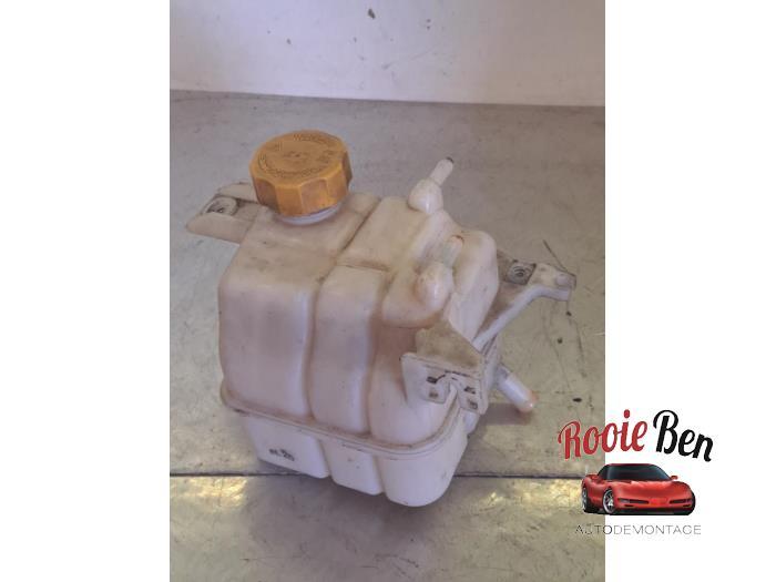 Expansievat van een Opel Antara, Gebruikt, -, -, Opel