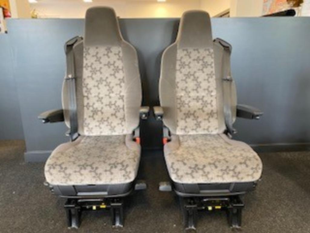 Stoel vrachtwagen Scania recaro Li + Re, Auto-onderdelen, Vrachtwagen-onderdelen, Ophalen of Verzenden, Nieuw, Scania, Interieur en Bekleding