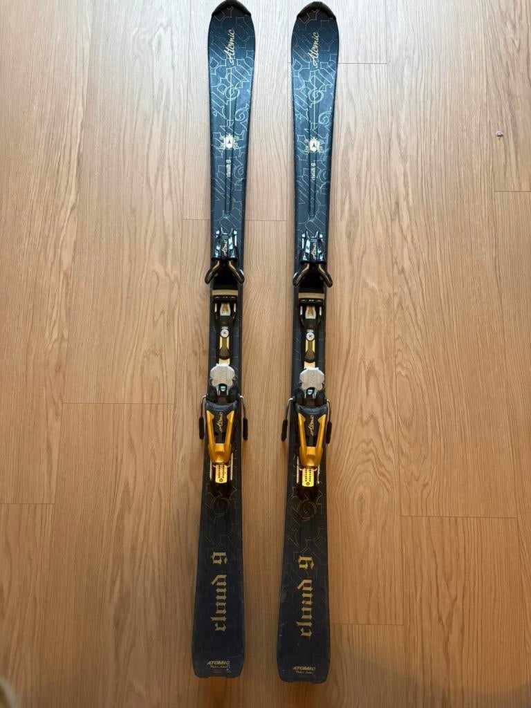 Skis 151 cm, Sport en Fitness, Skiën en Langlaufen, 160 tot 180 cm, Zo goed als nieuw, Ski's, Ophalen